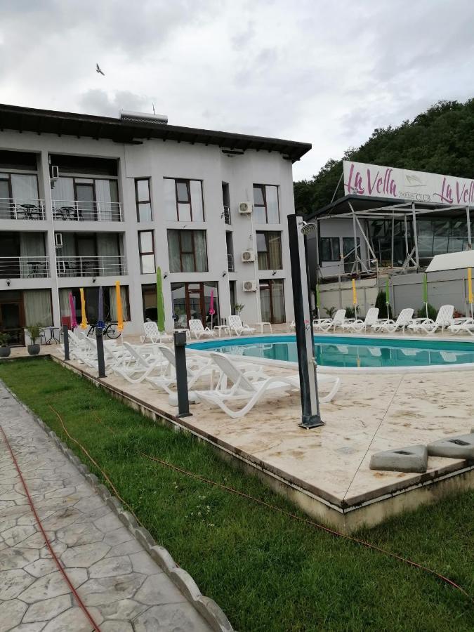 Vila Hercules Dubova Exterior foto